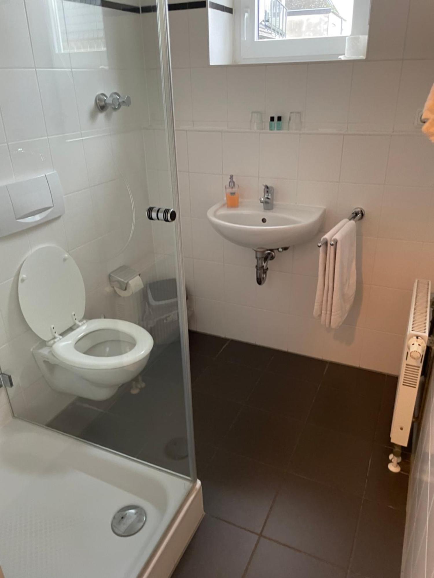 Hotel Merkenich Köln Ngoại thất bức ảnh